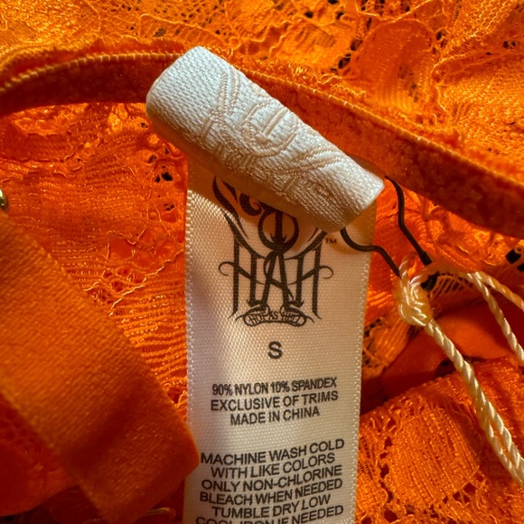 NWT We Are HAH Comin in HAHt Lace Bodysuit in Burnt Orange Lace Size Small - Picture 6 of 9